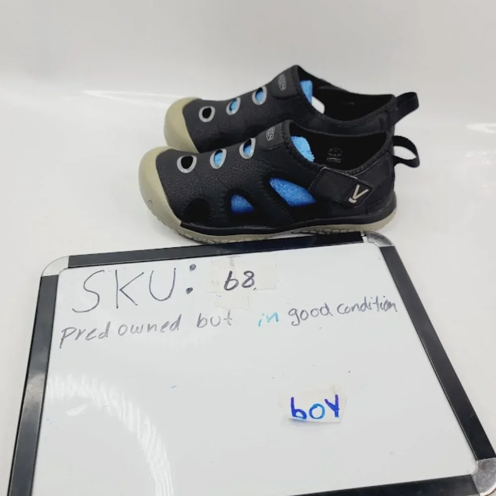 Keen Boy's Black‎ Stingray Closed Toe Hook & Loop Casual Sandal Size 3